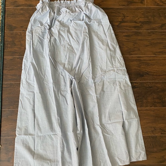 EVERLANE • The Flowy Jumpsuit - Picture 4 of 5